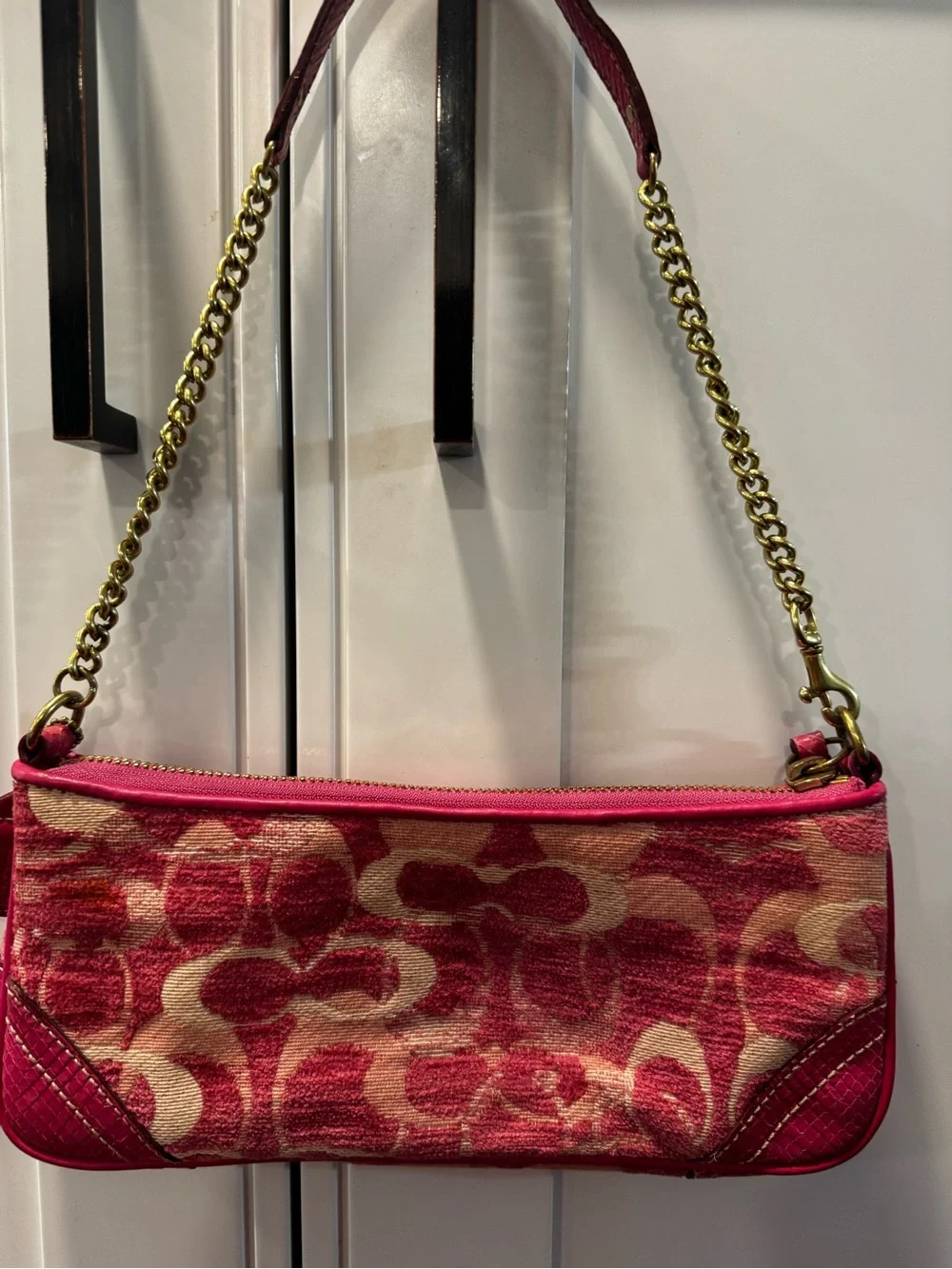 Coach RARE SMALL 8F51 Vintage Y2K Soho Magenta Pink Signature Chenille Baguette